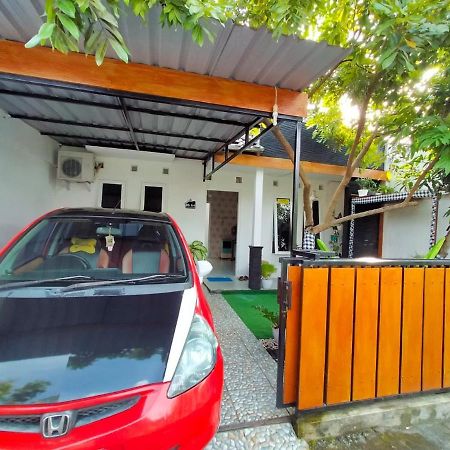 Shifana Homestay Syariah Yogyakarta Exteriör bild