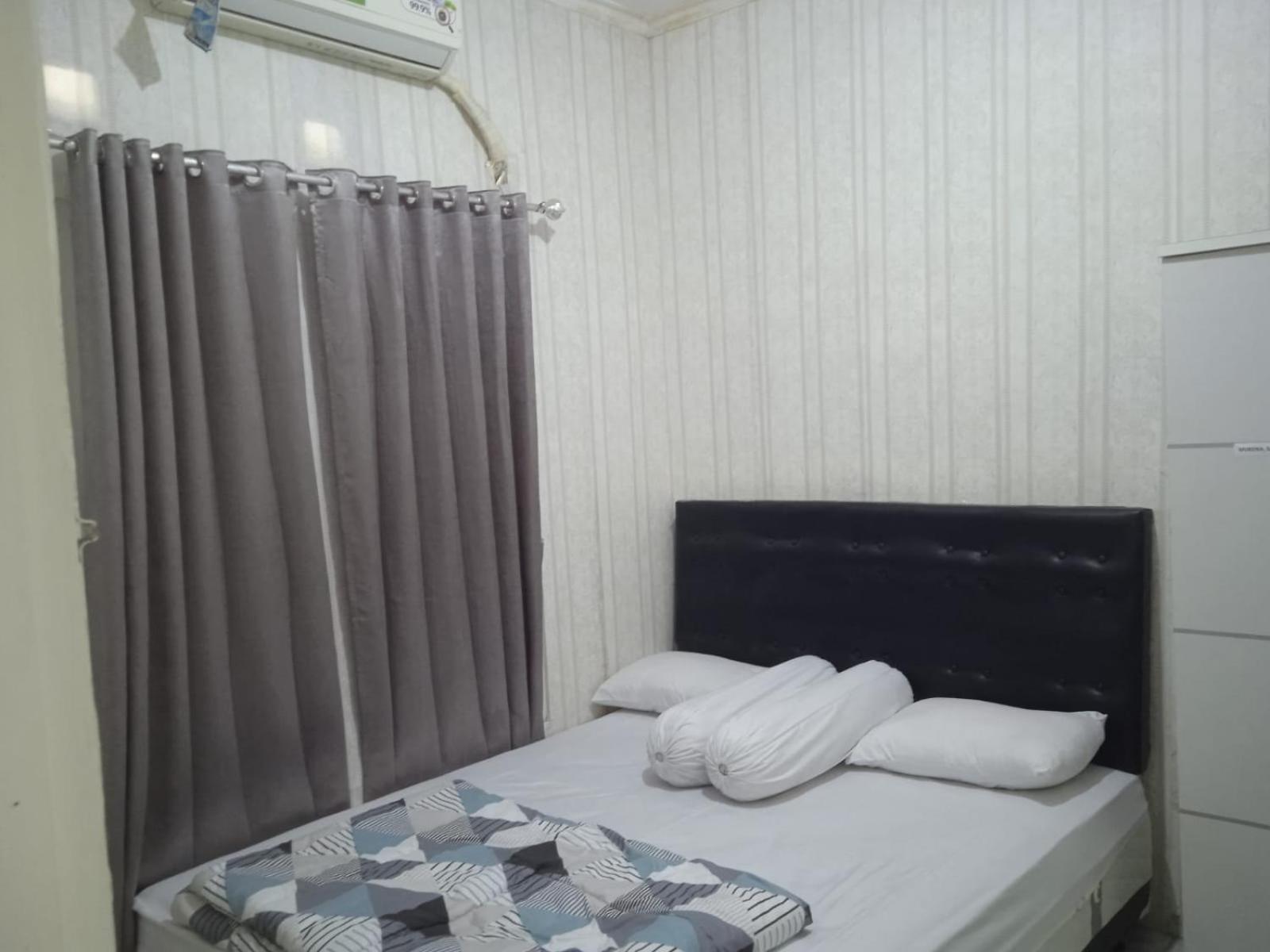 Shifana Homestay Syariah Yogyakarta Exteriör bild